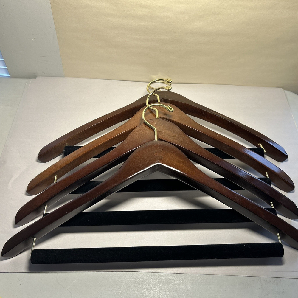 ASTOR & BLACK (3) Custom Clothiers Suit Jacket Pants Hanger FELT BAR Brass Hook - Picture 3 of 7